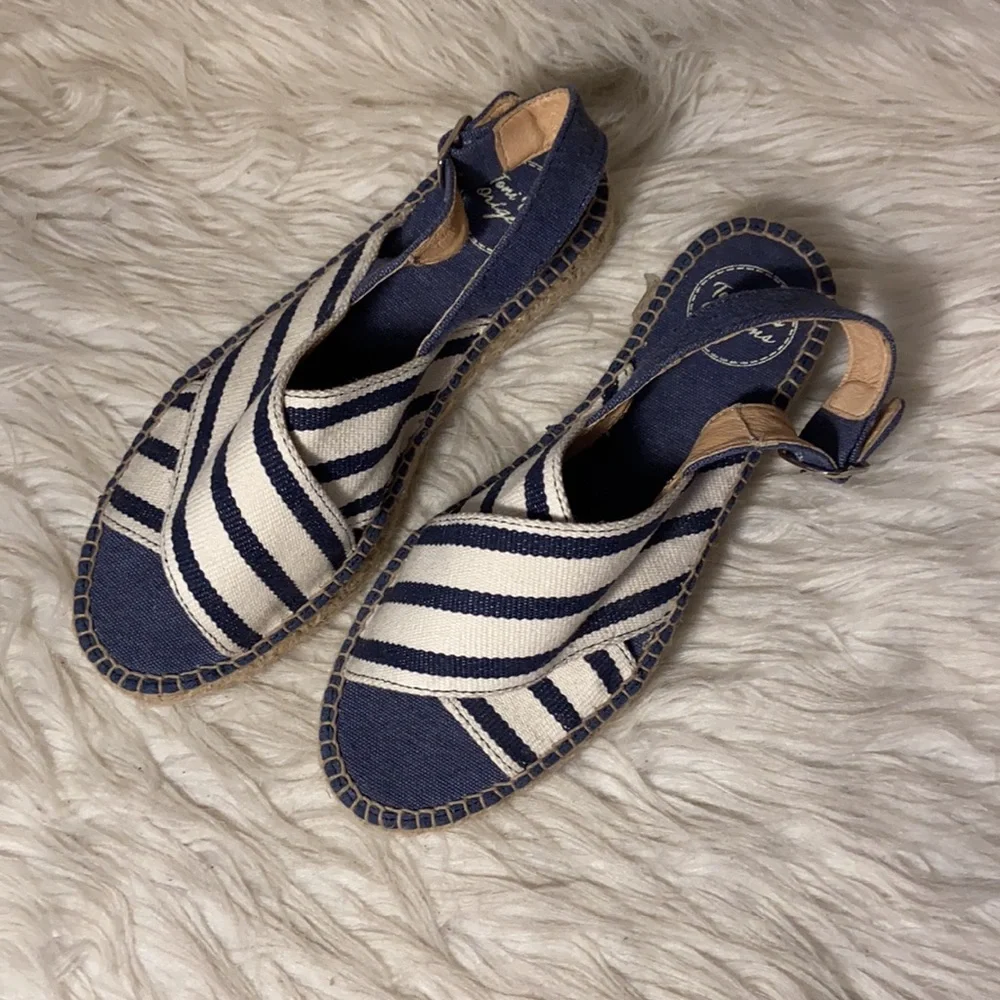 Nwot Toni pons Fiona espadrille sandals.